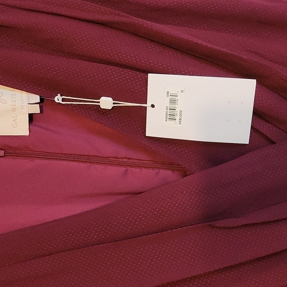 GAL Meets Glam Luella Ruched Shoulder Crop Wide Leg Jumpsuit - Picture 12 of 16